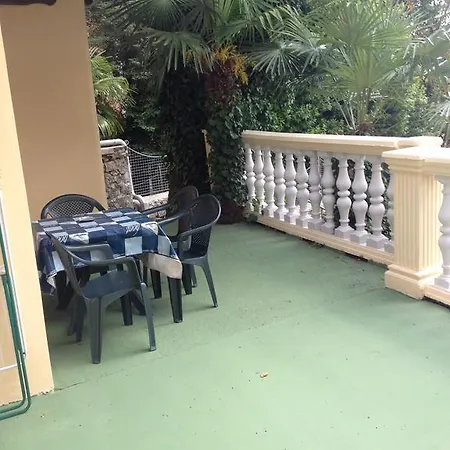 Apartament Atta