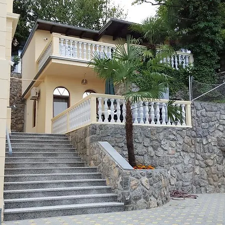 Lägenhet Atta Opatija