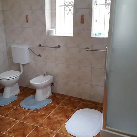 Apartament Atta